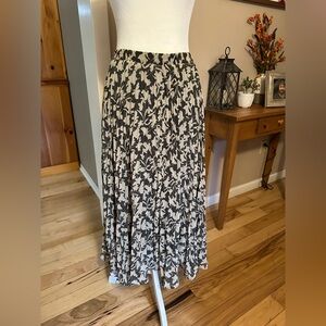 Floral Dark Green and Cream Women's Skirt